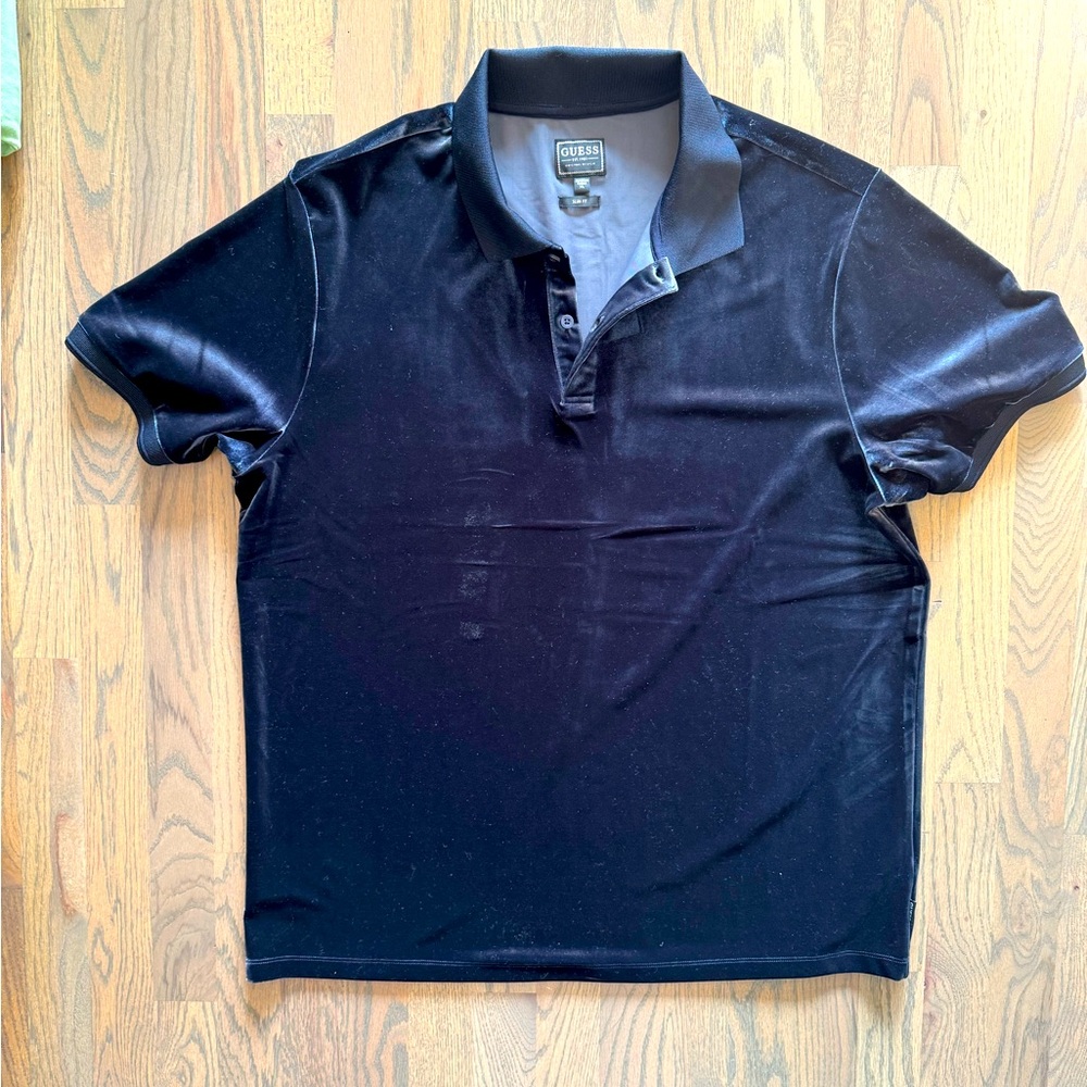 Guess. Men’s XL Slim Fit Polo. Navy. Velvet like material. Brand new never worn.